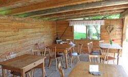 Falls mal ein Sommerregen kommt, hier sitzen Sie geschützt